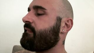 shaggy Cub stroking off