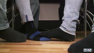 The Dinner Soiree - Hairy Man Torres & Stig Andersen Muscle beef whistle