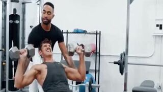 Le trainer Aime La Queue