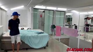 Crimson - A Mulher Fugiu E Ele Comeu O Traficante - Victor Hugo