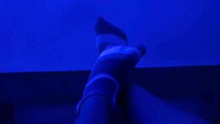 Mis pies en tus sueños