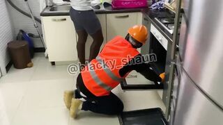 Insatiable handyman pokes employers large booty