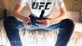 Man porks himself with a faux-cock found on the street