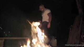 Alejo Ospina And Diego Mineiro - mind-blowing Campfire