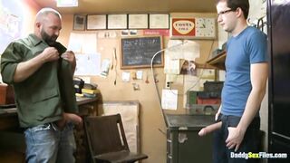 DaddySexFiles.com - Yankee Josh tossing salad