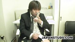 Hiroki Nishi - An Oriental Homosexual Addicted To Mobile Porno