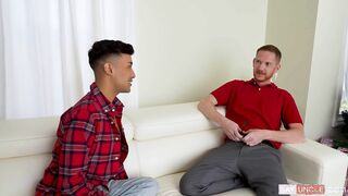 FamilyDick.com: Hook-Up sequence next to Brody Kayman on Christmas