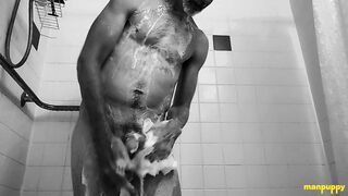 Richard Lennox Milks His Pulsating Dinky Until He Spunk