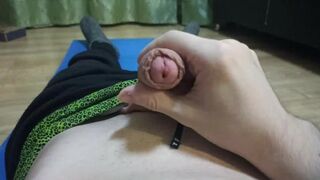 The dude jerks off his manstick