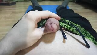 The dude jerks off his manstick