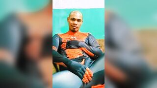 Juan Carlo Felipe - Spiderman Cosplayer Wanks with Jizz Shot