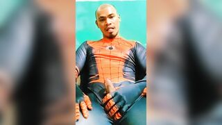 Juan Carlo Felipe - Spiderman Cosplayer Wanks with Jizz Shot