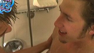 Kent Montana Asked For His Bootie Fucked In A Shower