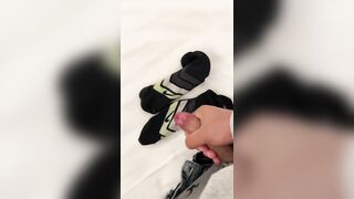 Guy is shooting flow on his socsk!