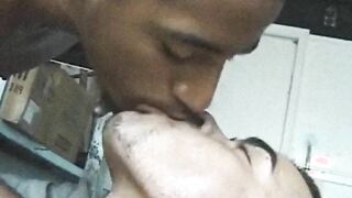 Fuego En El Barrio - Fire In The Surroundings