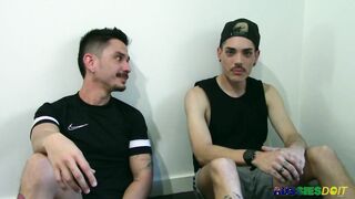 Bottom Aussie Beckett Slips Guy Dick Inside Mateo Man Rod-Squashing Bootie