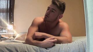 Hetero Shovels His mommy