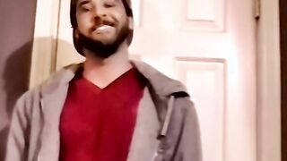 Heterosexual fellow faps off before his stud trunk gets fellatio'ed