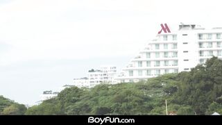 Beach Men Make Out & Plow Humid In The Sun!