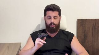 POINT OF VIEW: I'm your sir and it's time for you to be put in v-card