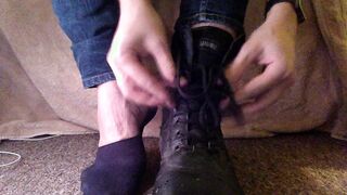 Eliminating my stinkin' Magnum footwear and perspiring no-display socks