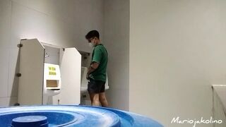 jakol sa cr sa isang mall devotee demand masarap talaga pag risky