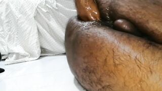 තමා පුකට තම අතමය පට්ටම ෆිස්ටින් එකක් කැරි විදිනවා Extraordinary Self Handballing hottest one ever thick jism blast