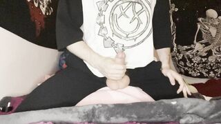 PUMPED UP GYM ENJOYER JACKS HIS YAM-SIZED SHAFT