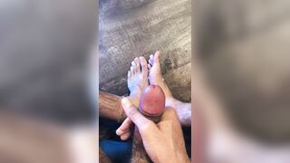 Jizz on My Soles and Feet Jerk Off Instructions