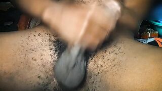 AFRICAN DINKY MASTURBATING OFF