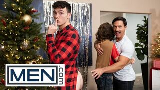 FELLOWS - Reese Rideout Creeps Behind Clark Reid For A Mischievous Smash While His BOYFRIEND Is In The Kitchen