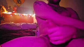Smoke and fap with dad in the background