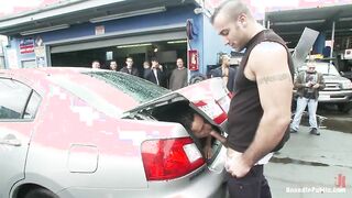 boinking In A Public Auto Garage